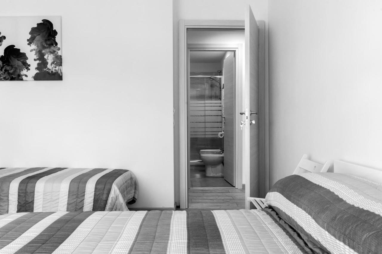 Suite Eleven Генуя Экстерьер фото
